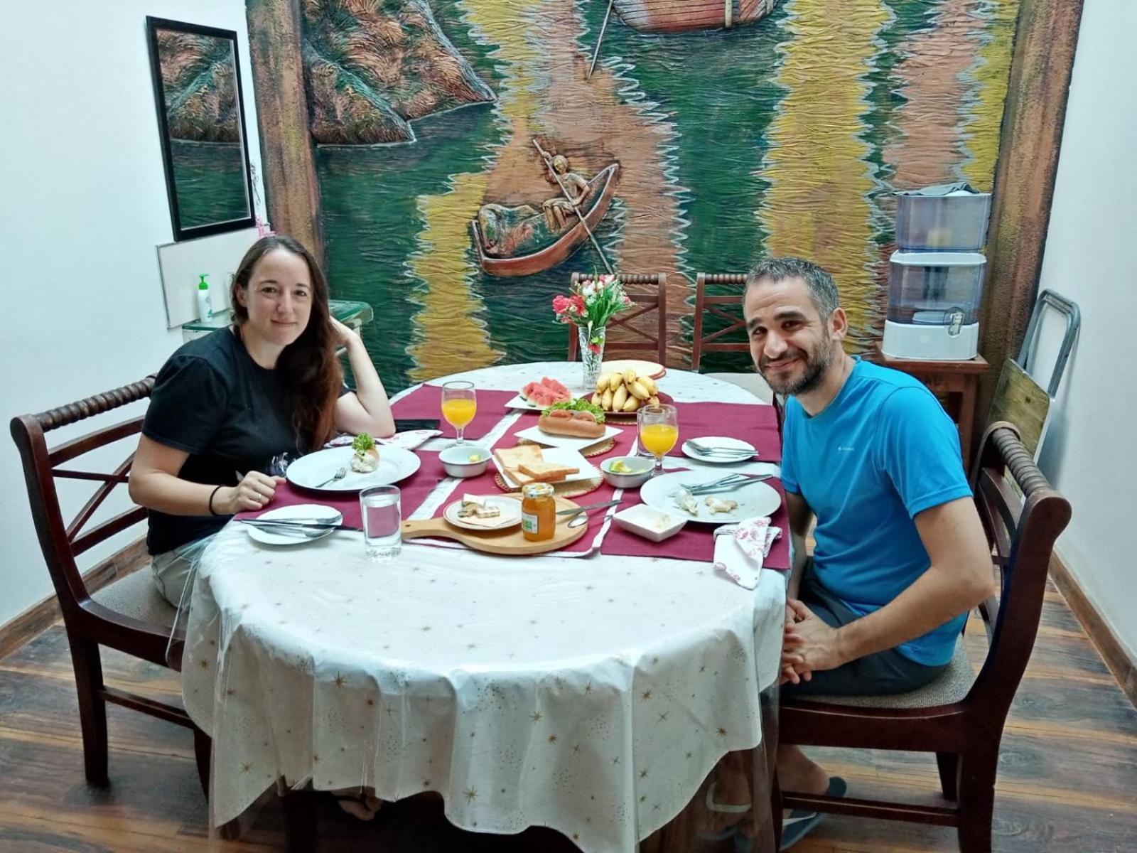 Sunset Hills Apartment Канди Екстериор снимка