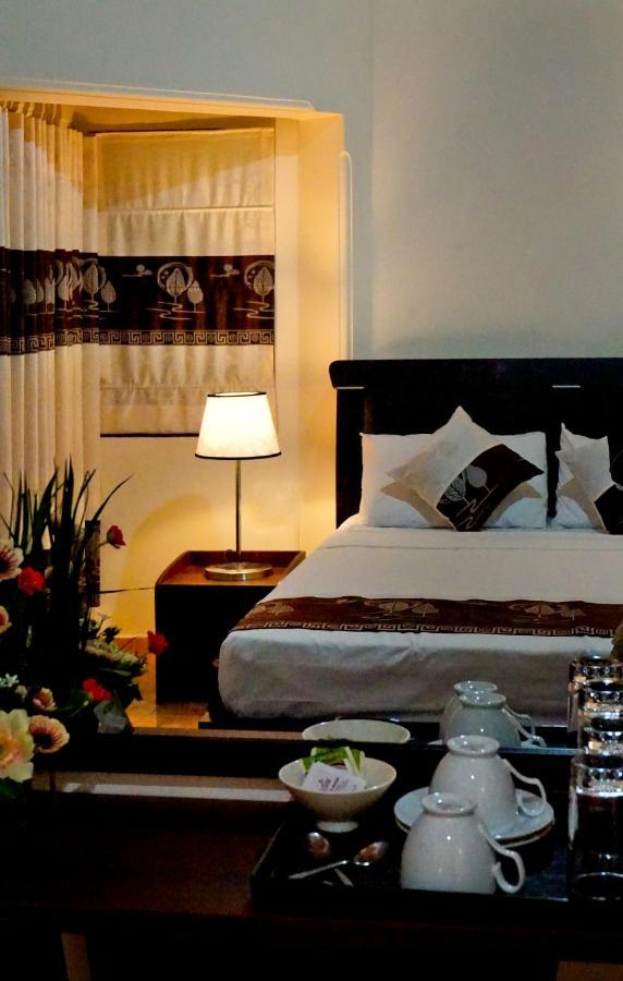 Sunset Hills Apartment Канди Екстериор снимка